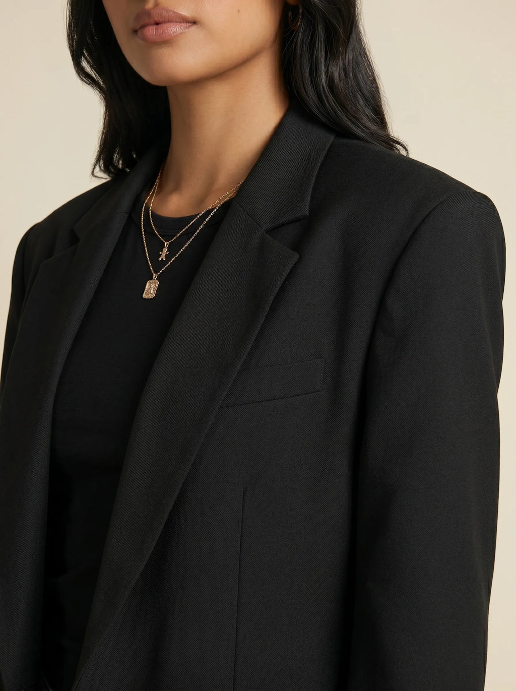 Blazer Structuré Épaules Marquées — Noir / Blanc