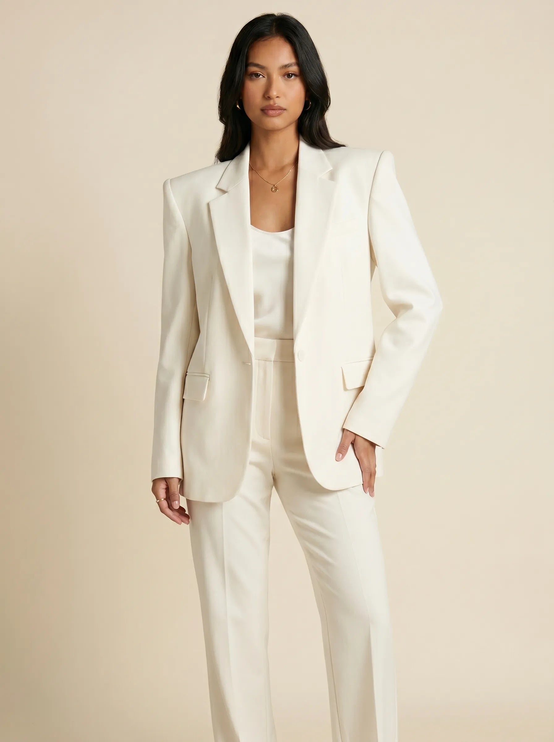 Blazer Structuré Épaules Marquées — Noir / Blanc
