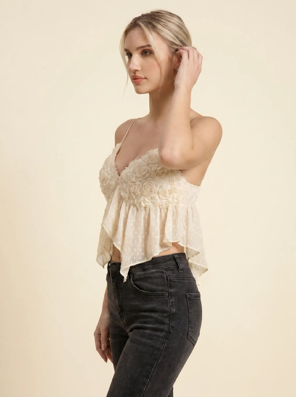 Top Cami Fleurs 3D & Plumetis — Crème